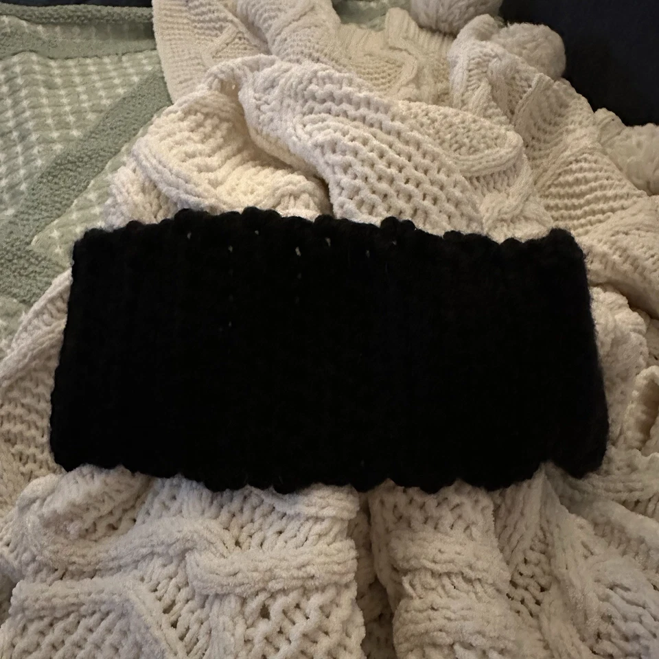 Headband Ear Warmed Handmade Crochet warm Winter Red Flower Black Band - Image 4 of 4