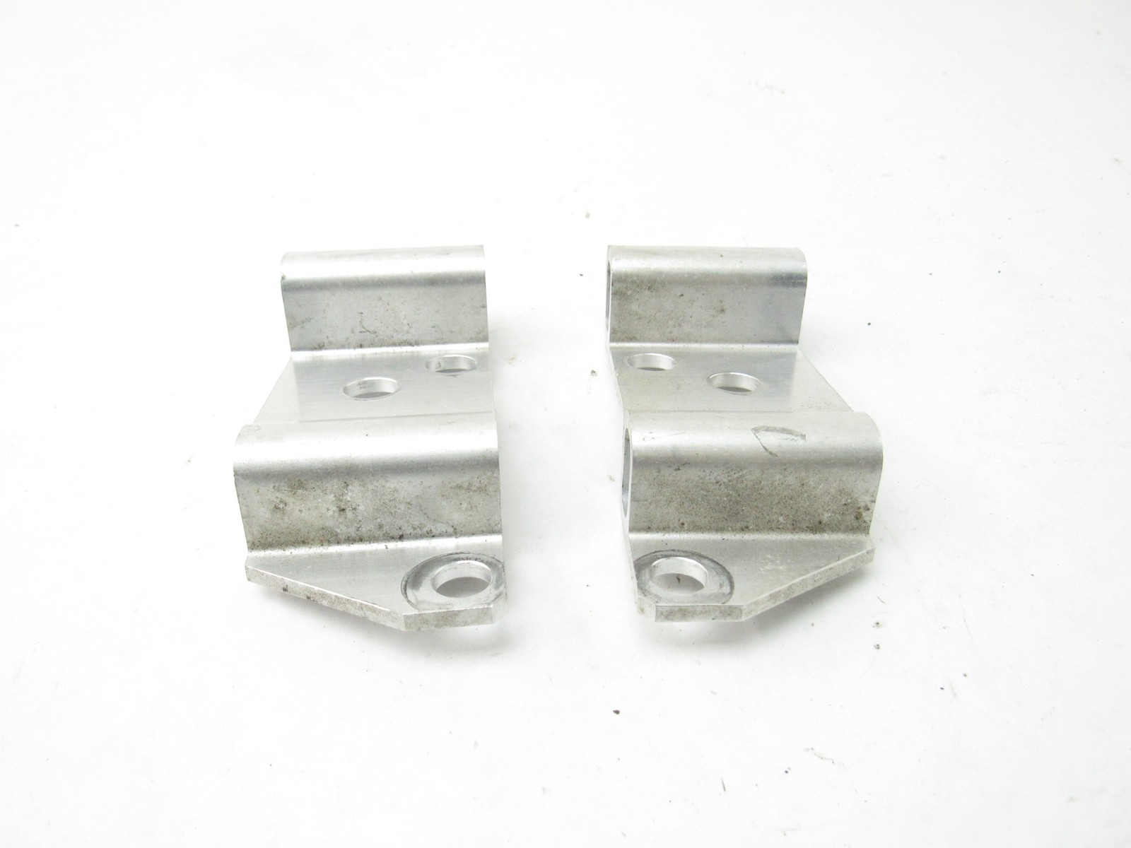 Audi R8 2011 Convertible Right Left Upper Support Mount Bracket Set 08-12 ; :A