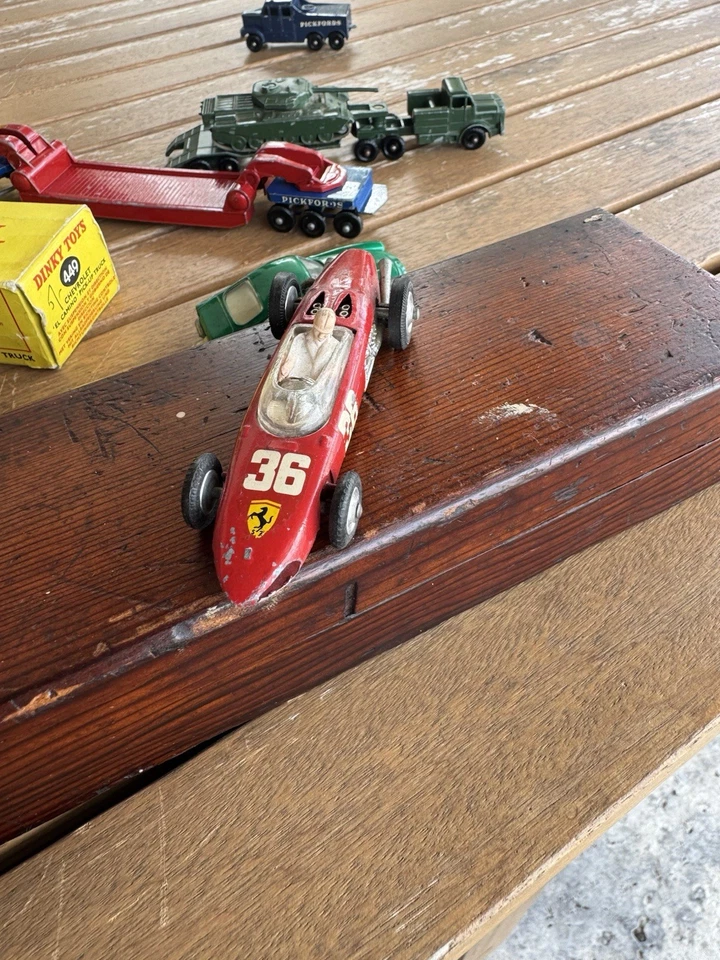 Corgi Toys Ferrari Fórmula 1 - Rojo - Vintage 1965 Nº154 Racer - Neumáticos Originales Foto 3 de 4