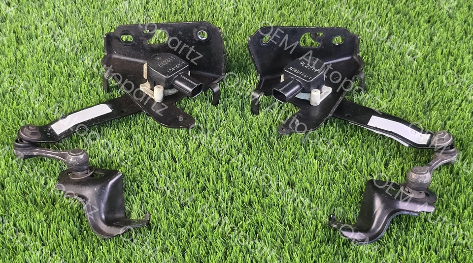 Par de sensores de control de altura trasero izquierdo y derecho Lexus LS460 LS460L LS600h 07-17 Foto 2 de 4