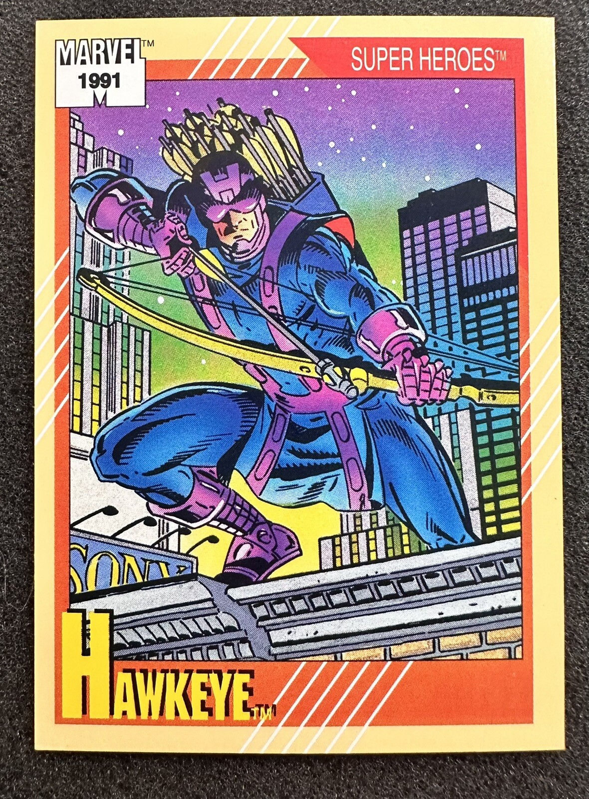 1991 Marvel Universe #20 Hawkeye MINT