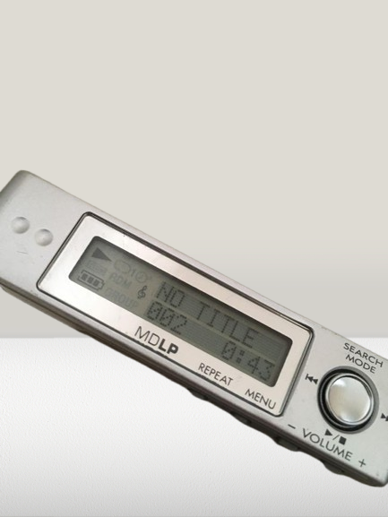 Kenwood Sanrio DMC-S33 Portable Audio Player - Used Kenwood Sanrio DMC-S33 Portable Audio Player - Used