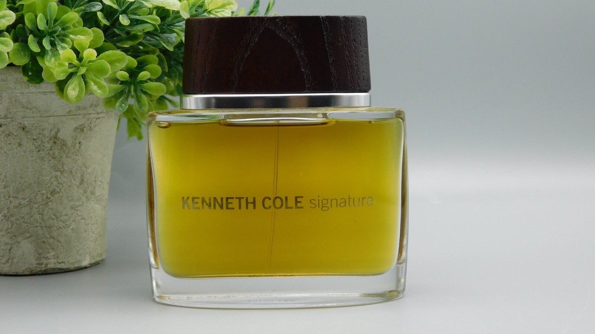 Kenneth Cole Signature Eau de Toilette Spray 3.4 oz New Without