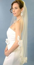 NWT Ansonia Bridal Veil Style V186S Fingertip White Lace along bottom Trim Comb