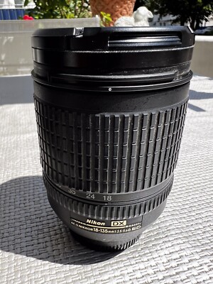 Nikon Objektiv DX AF-S Nikkor 18-135 mm 1:3,5-5,6 ED