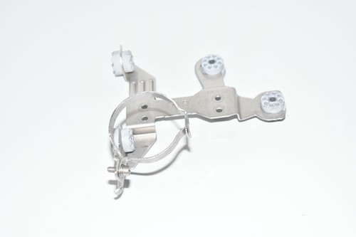 BMW I01 i3 Schelle elektrische Wasserpumpe 9302459 4200km!!