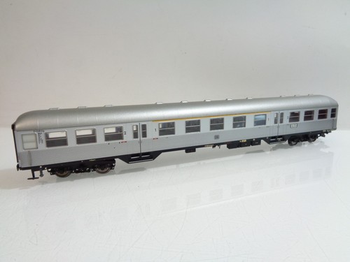 Märklin H0 Personenwagen 1./2. Klasse 31028 Stuttgart der DB RR7889 o. | Zustand: Gebraucht