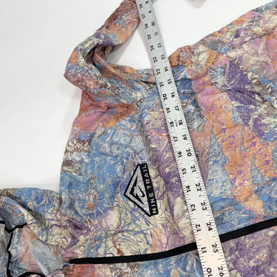 Chaqueta Nike Trail Shield para mujer XL con capucha ventilada resistente al agua ligera Foto 3 de 4