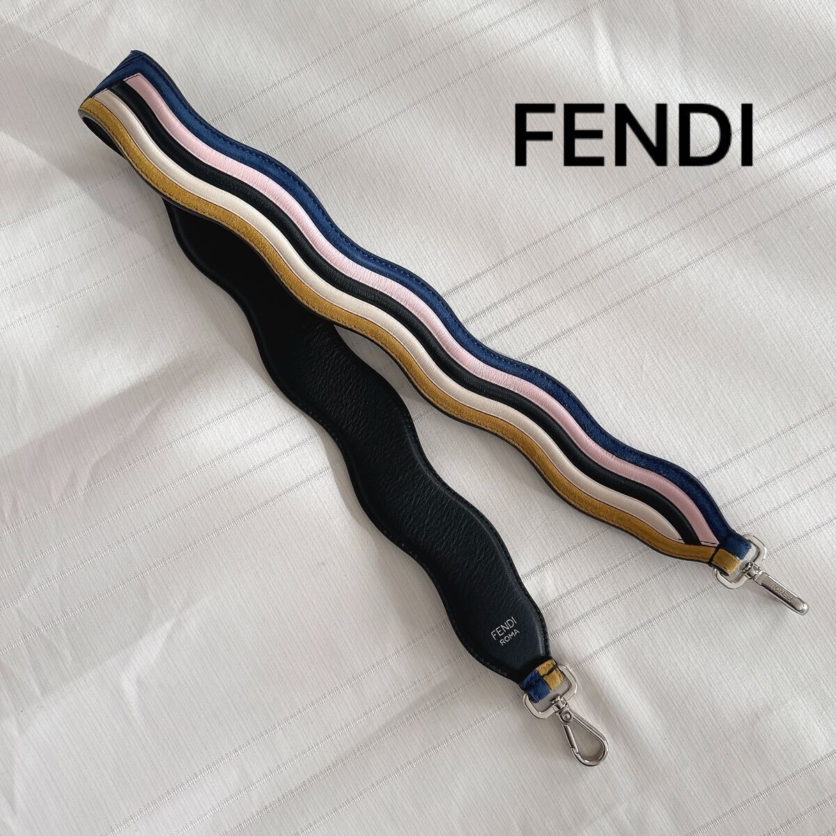 RARE FENDI Wave Strap Shoulder Bag Crossbody in Excellent Condition