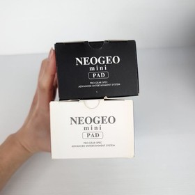 NEOGEO Mini Console + 2 Controllers with Original Box - PERFECT Condition