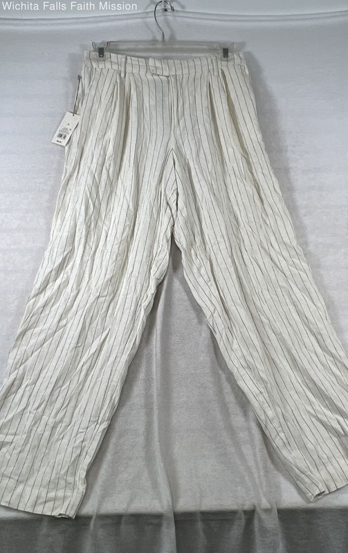 A New Day Women's White Pinstripe Wide Leg High-Rise Trouser Pants Sz 10 NWT