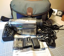Panasonic NV-DS11B MiniDV camcorder video recorder – Excellent