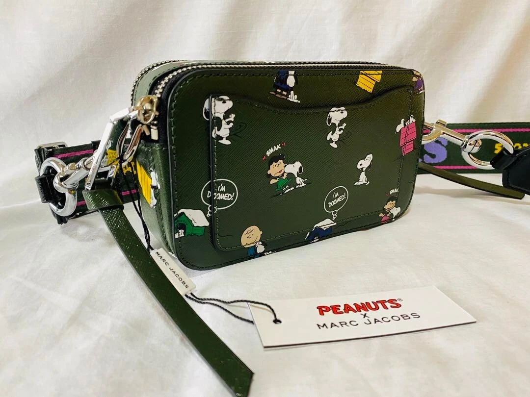 Rare PEANUTS x MARC JACOBS Snapshot Small Camera Bag Snoopy Green for women  New