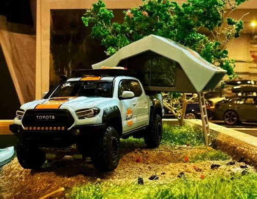 TG GCD 1:64 Tacoma Gulf Pickup Roof Tent Camping Truck Model Metal Diecast Car - Picture 6 of 9
