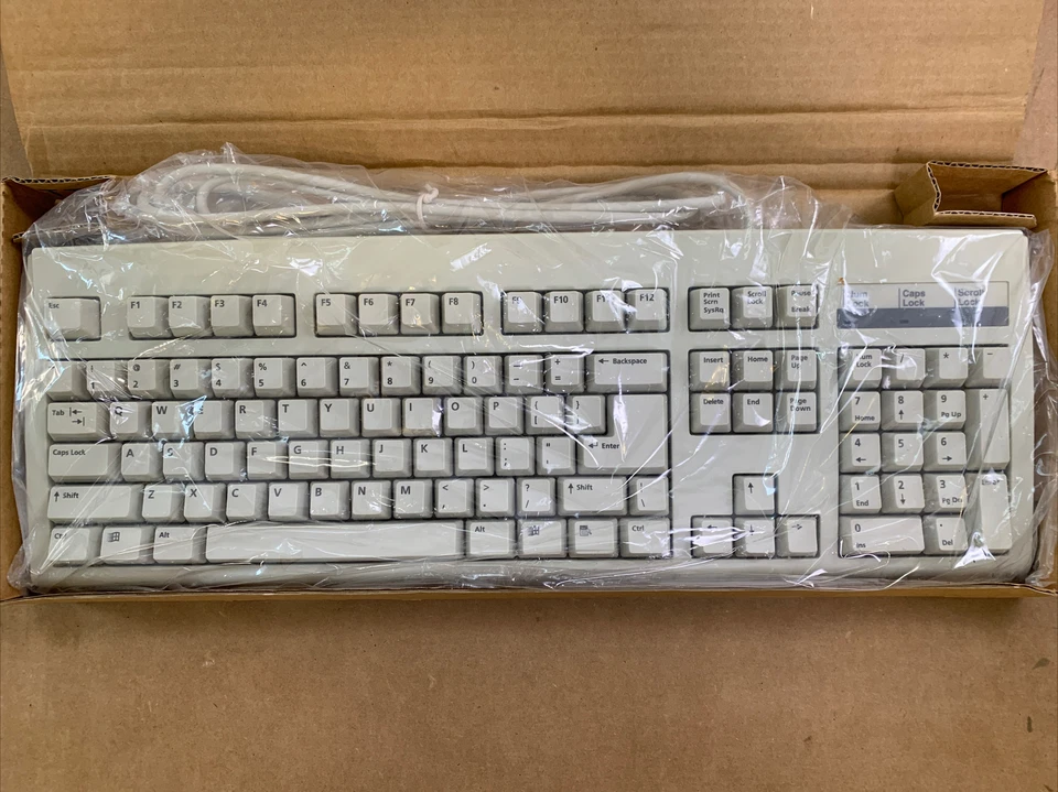 Nice Vintage Windows 95 Model 5121 Computer Keyboard! *With Original Box! - Image 4 of 4
