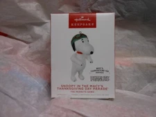 Hallmark "Snoopy in the Macy's Thanksgiving Day Parade" 2022 Ornament NEW