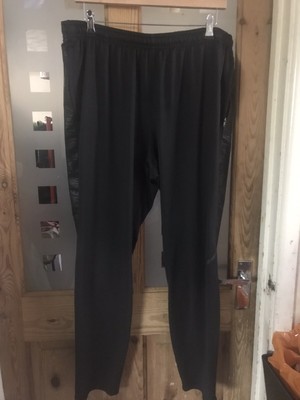 nike winter jogger bot