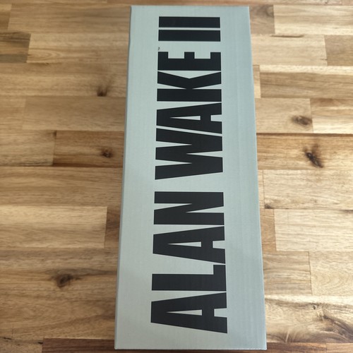 Alan Wake 2 II X Airam Oh Deer Diner Termo Botella EDICIÓN LIMITADA - Imagen 4 de 5