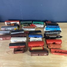Ho Scale Box Cars Lot Of 30 For Parts Tyco Ahm More