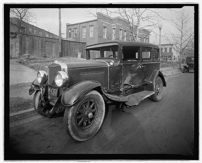 Photo:Damaged Vintage Car After Auto Accident Street Scene 1910s 1920s