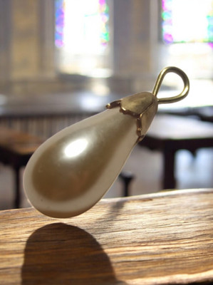  Antiker vergoldeter Anhänger - Vintage Charme für einen eleganten Touch