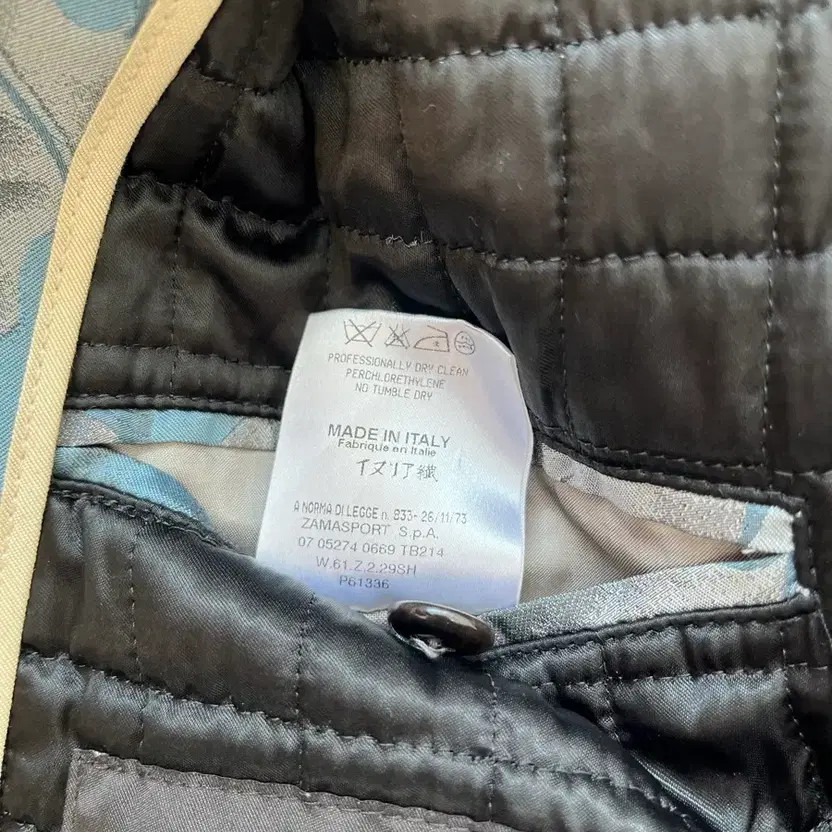 Burberry Prosum Blue-Grey Leaf Pattern Trench Coat - image 7