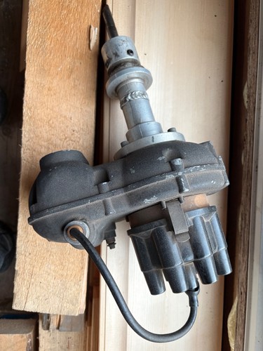 shaeffer/cirillo magneto for 392 chrysler,excellent condition.