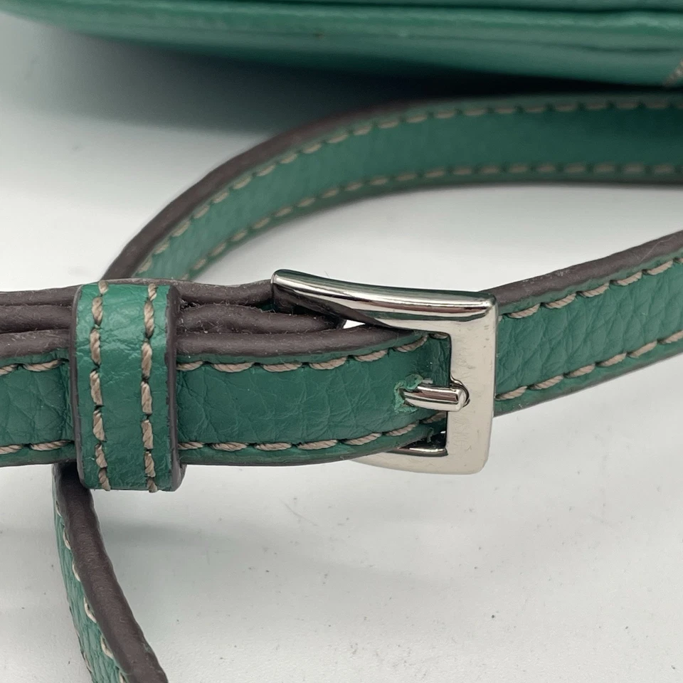 Bandolera Tignanello Cuero Verde Azulado Color Y2K Bolsillos Forro a Rayas Viaje Foto 4 de 4