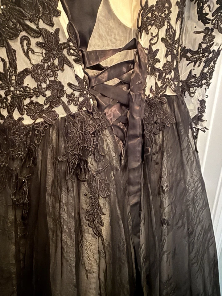 Long Sleeve Lace Black and Ivory Wedding Dress - Image 3 of 4