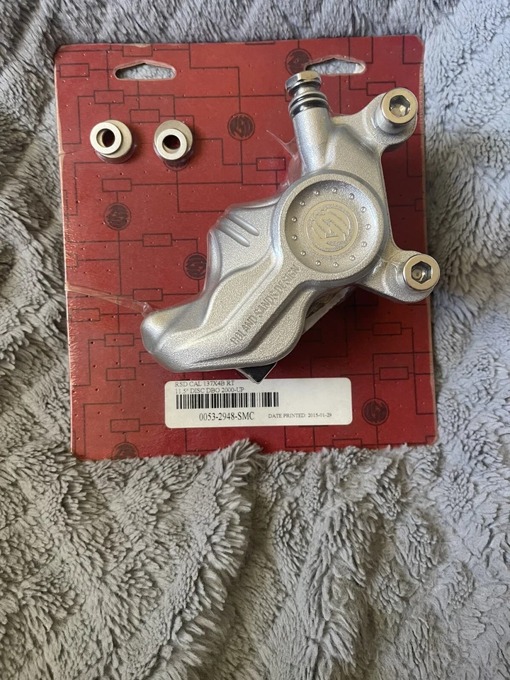 Pinza de freno Roland Sands Harley Davidson 4 potes, soporte más HD Touring Foto 2 de 4