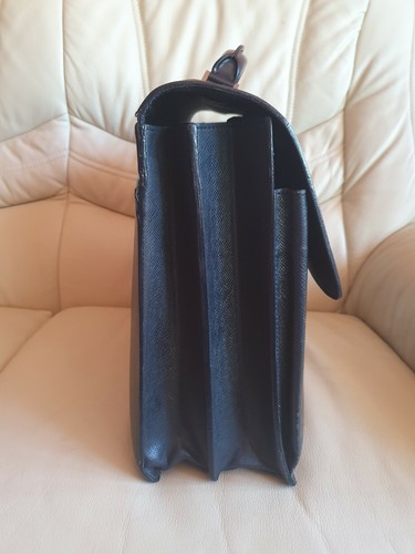 Valigetta Louis Vuitton Taiga nera tovagliolo ambasciatore originale XL GRANDE - Foto 6 di 10