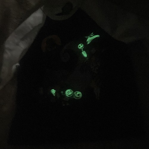 The NIghtmare Before Christmas GlowinDark Girls XXL 16-18 NWT Sweatshirt - Picture 5 of 6