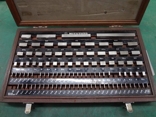 Mitutoyo Bm1-103-2 516-944 Gauge Block Set 49 Pieces Precision Measuring
