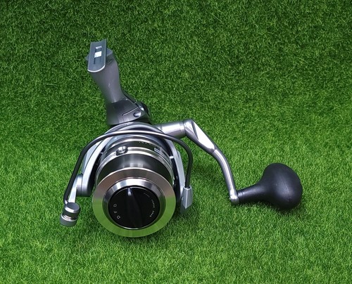 Okuma Coronado CDX Baitfeeder 4.9:1 Spinning Left/Right Hand Fishing Reel CDX-65 - Picture 5 of 5