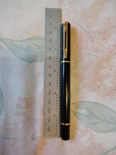waterman Laureate Black Metal Fountain Pen Gold Plated Medium Stub Nib