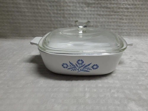 New ListingCorning Ware 1 Qt Blue Cornflower 60's Casserole Dish P-1-B w/Pyrex Lid USA