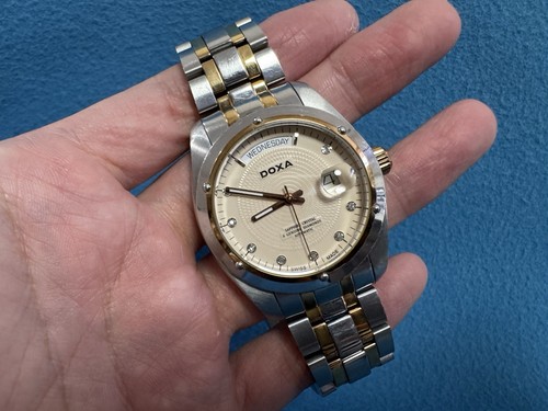 Orologio Uomo Svizzero Doxa Day Date 40mm D171R Bicolore Diamante Originale Quadrante Salmone - Foto 8 di 21