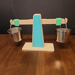 Lovevery Every Which Weigh Scale & Pails Activities Play Balance Metal Buckets