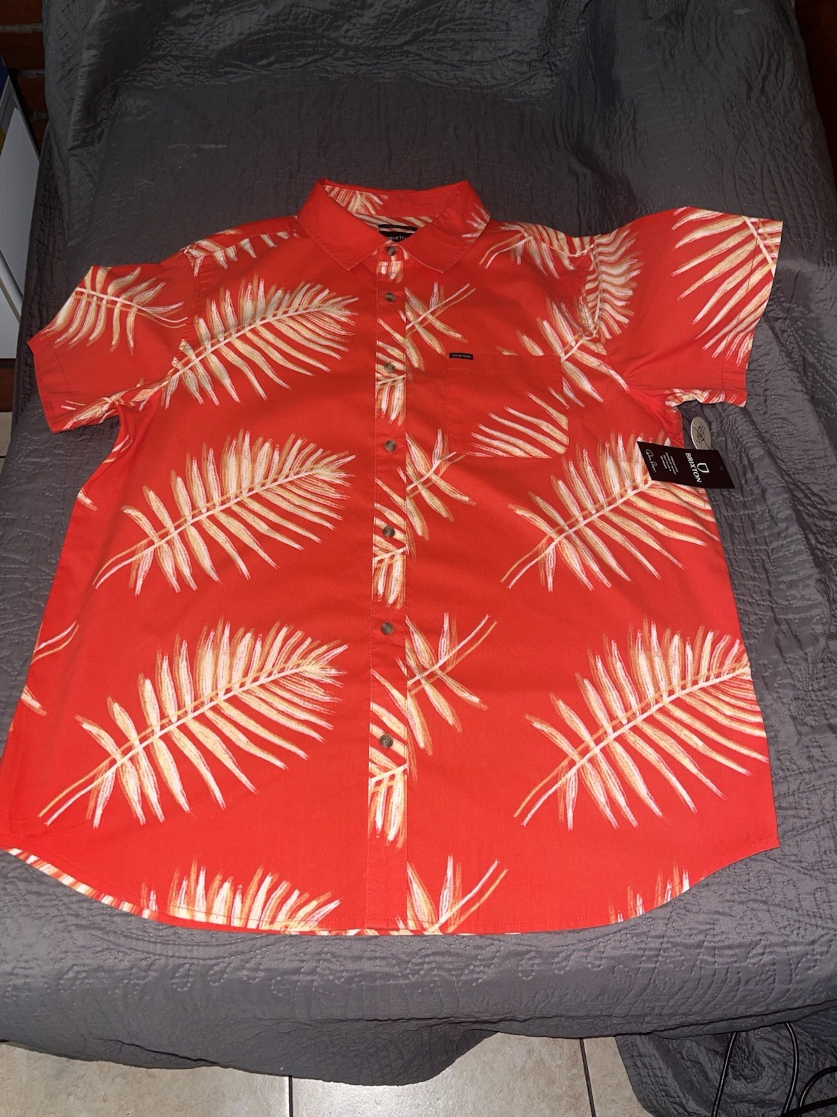 Picture 1 of 2