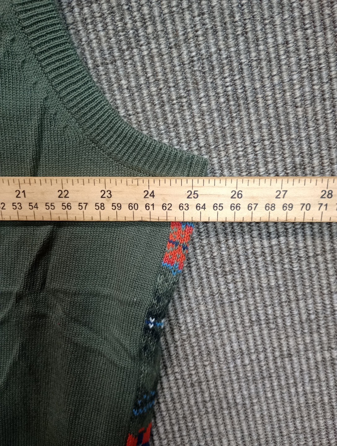 Chaps Aztec Geometric Pattern V-Neck Sweater Vest… - image 9