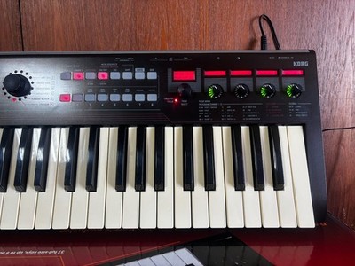 KORG R3 シンセサイザー/ボコーダー Korg R3 SYNTHESIZER/VOCODER w/box, mic, power supply Radias | eBay