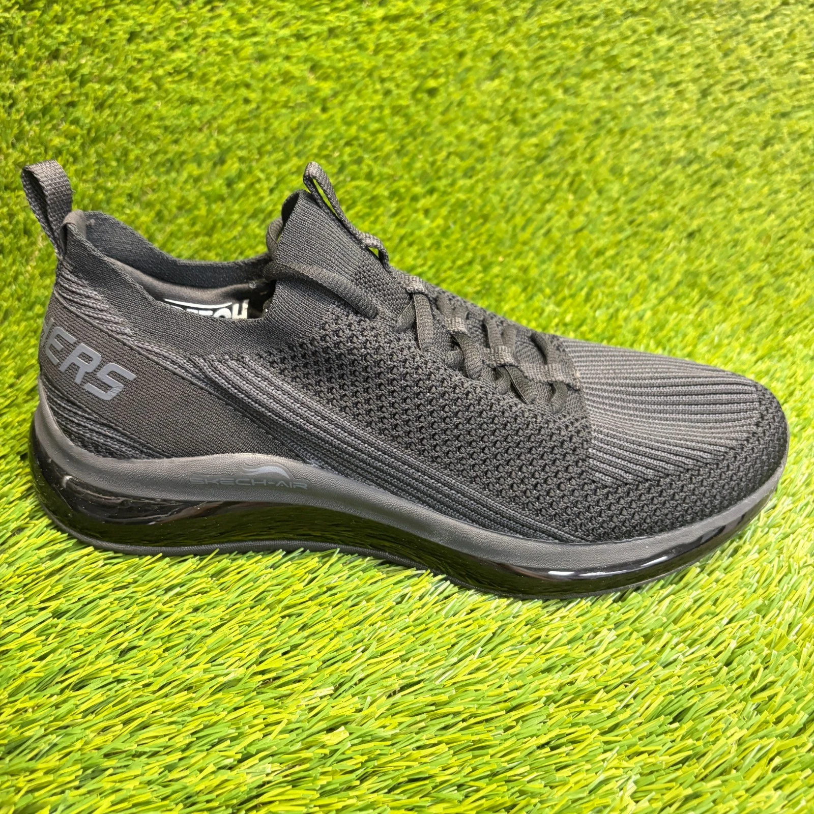 Skechers Skech-Air Element 2.0 Mens Size 9.5 Black Knit Running Shoes Sneakers