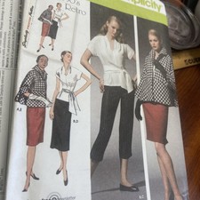 Simplicity 4047 Retro 1950 s new uncut 14-22