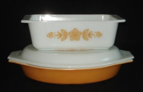 PYREX - 3 pc. Gold & White BUTTERFLY GOLD Divided Dish, Loaf Pan, Lid Set