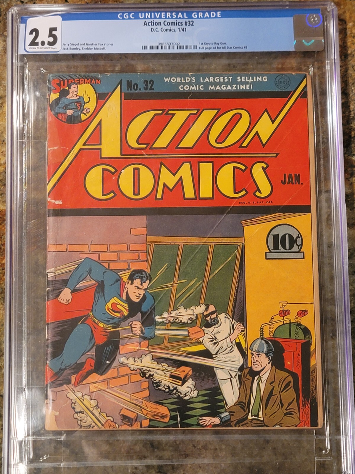 1941 D.C. Comics Superman Action Comics 32 CGC 2.5. 1st Krypto Ray Gun