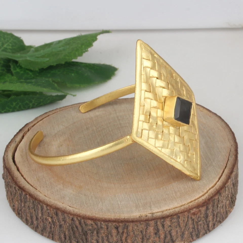 Браслет-манжета из желтого золота с ромбом геометрические ювелирные изделия для друга из черного оникса - Изображение 2 из 4