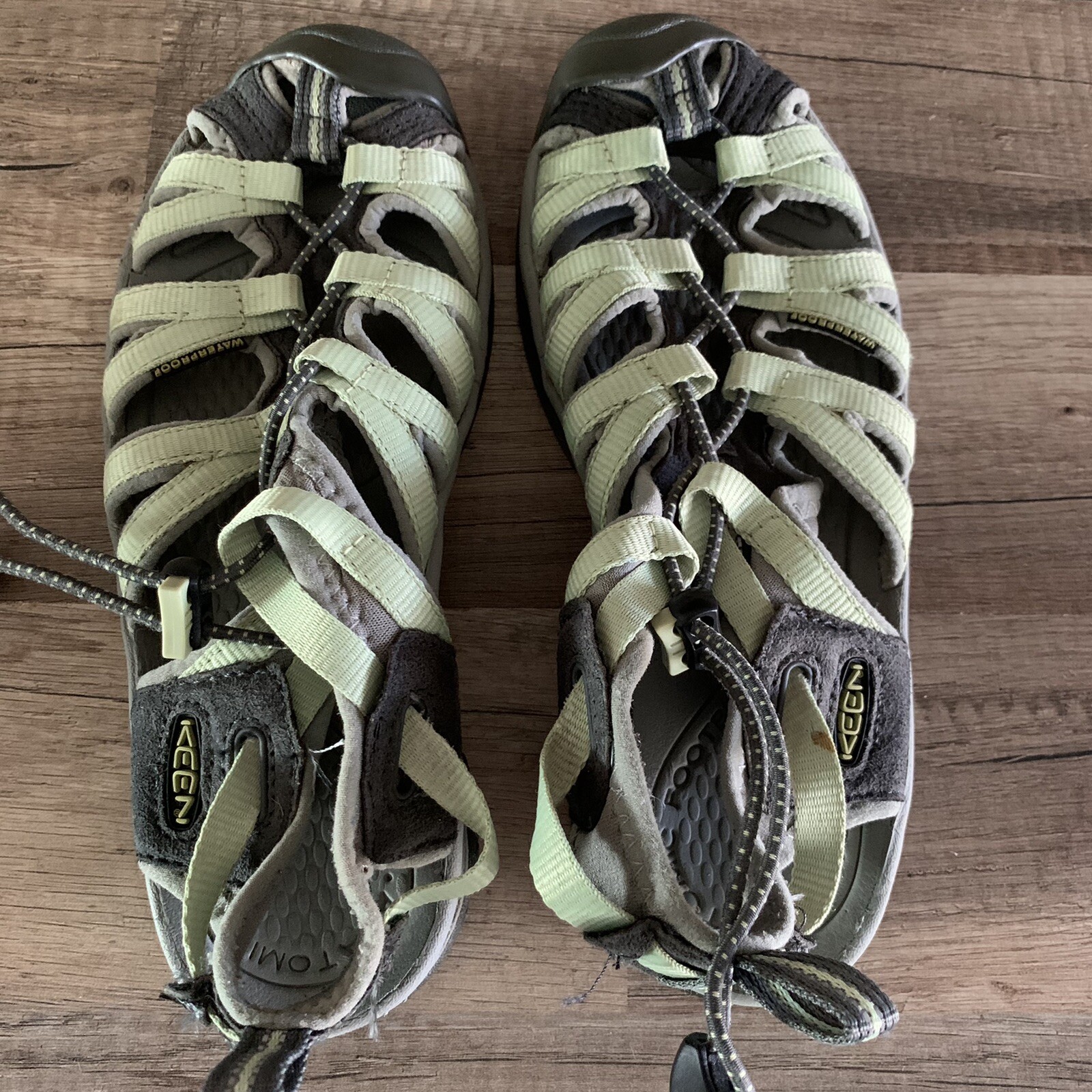 Sandali Keen Newport da donna per sport acquatici scarpe da trekking verdi taglia 6