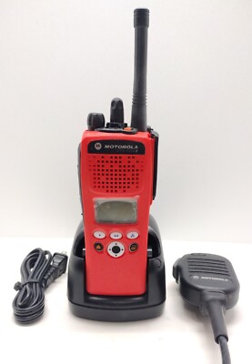 Motorola XTS2500  UHF 450-520 mhz Digital Two Way Radio H46SDF9PW6BN P25 ON SALE