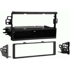 Metra 99-7951 Single DIN Dash Multi-Kit for Select 2004-08 Suzuki/Chevy/Pontiac
