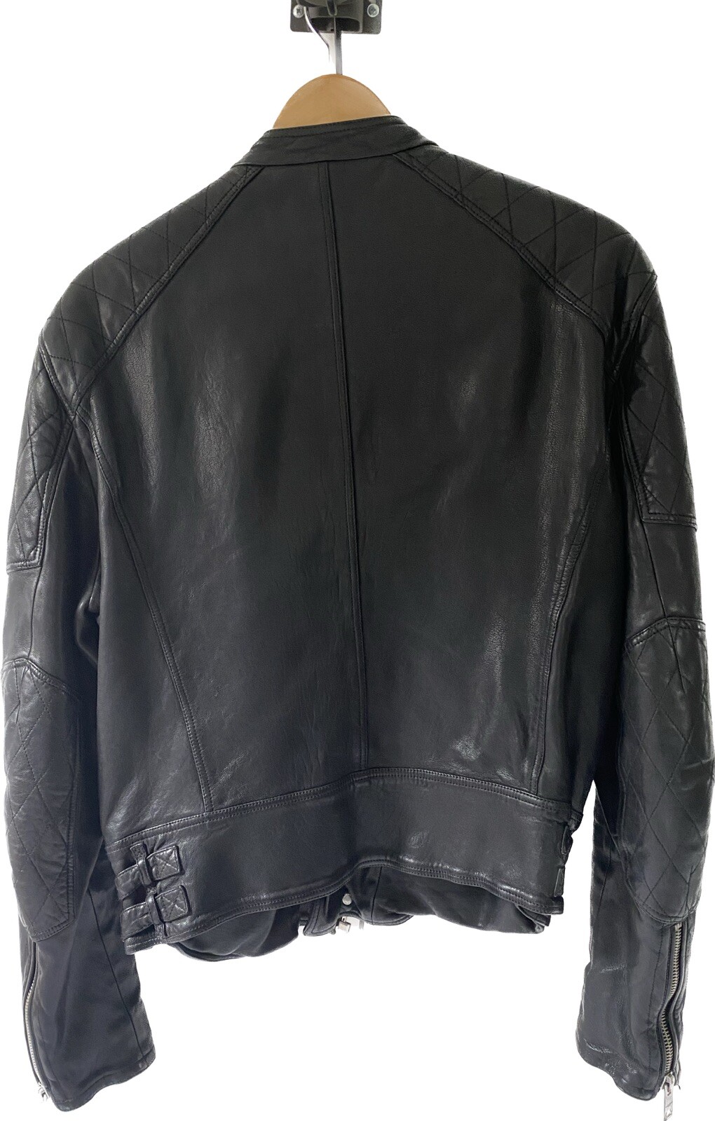 burberry brit quilted distressed  lamb leather biker jacket with zip Size L. image 2